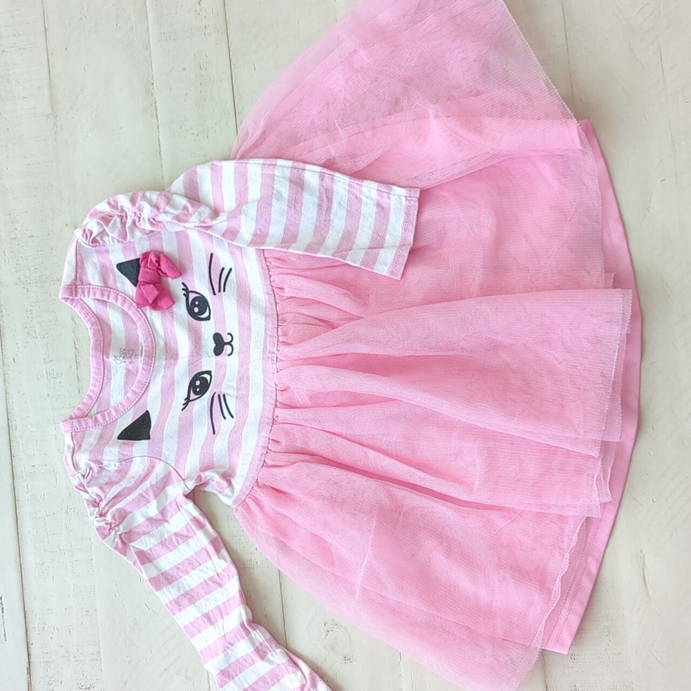 2T Long sleeve dress featuring a cat
